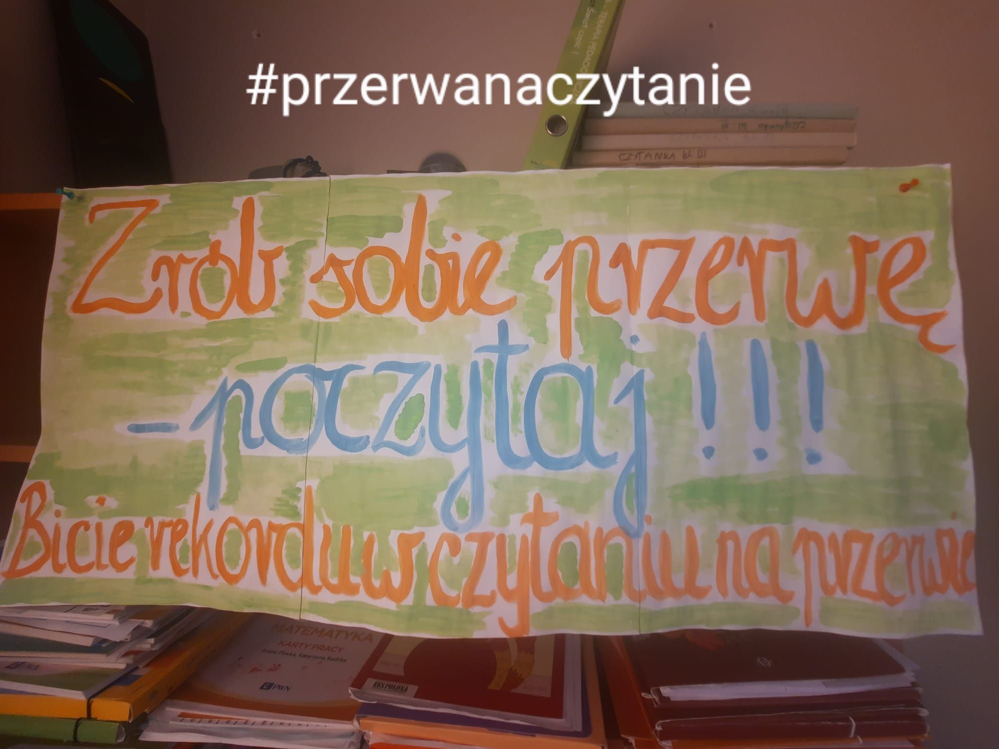 ?Przerwa na czytanie ? bicie rekordu w czytaniu na przerwie? w SOSW Grodk&oacute;w 2022